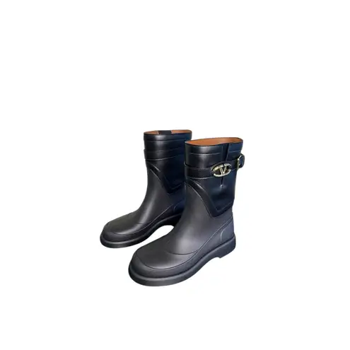 Valentino Garavani NIB VLogo The Bold Edition Rainboots in Black Size 40