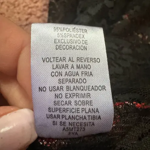 NWT Harlow & Rose Medium embroidered lace top sheer flowers Black