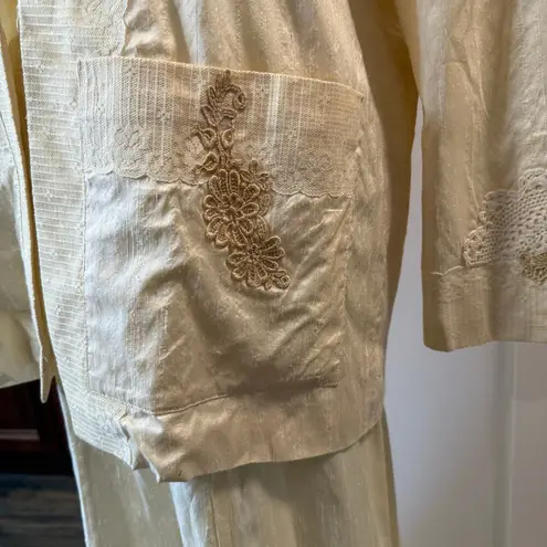 Linda Harris Women’s Vintage Silk Jacket and Skirt One Size Size undefined