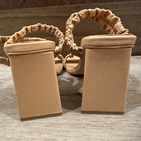 Schutz Lirah Nappa Leather Sandals Size 9 Honey Beige