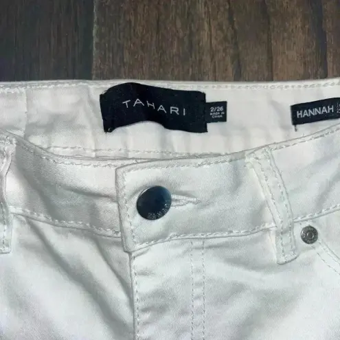 Tahari  White Straight‎ Leg Jeans Classic Denim Pants New with Tags F36