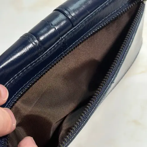 Roulens Blue Leather Wallet Snap Closure Zip Pockets ID Card Holder 7"x4"x1"