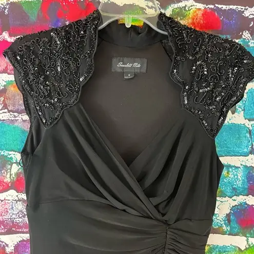 Scarlett  Nite Sweetheart Neckline Black Sequined Shoulders Cocktail Dress Size 6