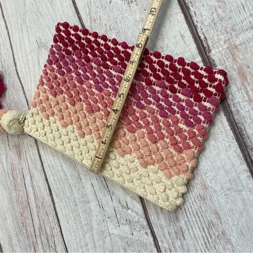 Shiraleah Giselle Zip Pouch Crochet Bobble with Tassel Ombré Pink and Cream NEW