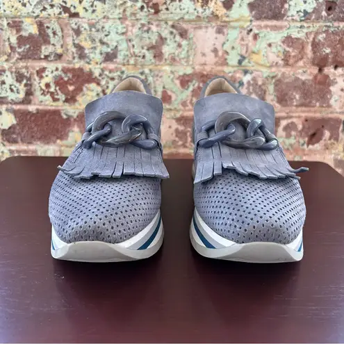 Softwaves Cadie Slip On Sneakers Size 41 9.5/10 Blue Suede Loafers