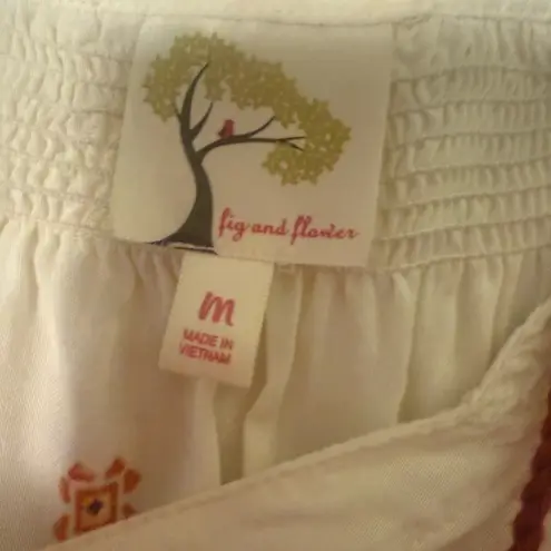 Fig and Flower Embroidered Boho Peasant Top Tassel Tie Blouse Medium Red