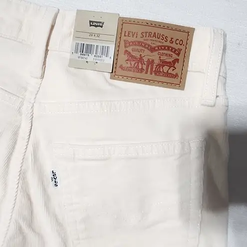 Levi's  725 high rise bootcut corduroy pants 28x32