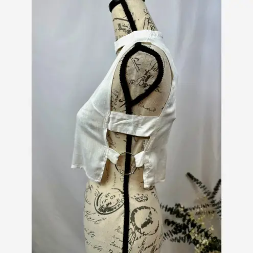 Charms Fashion Choker Crop Top V