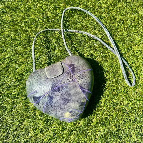 Vintage 1980s Purple Frog Skin Heart Shaped Purse