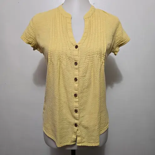 prAna Yellow Textured Pleated Short Sleeve Button Up Shirt XS Gorpcore Normcore