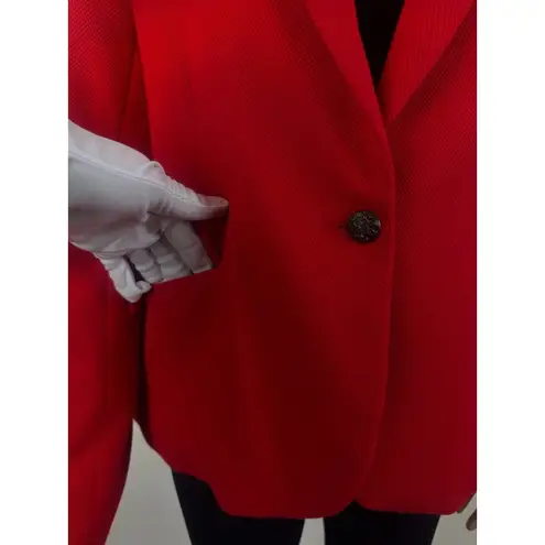 British Khaki Women's Red Blazer Size Medium