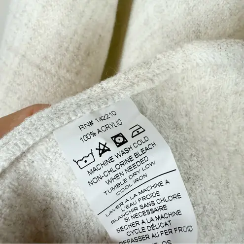 New Mersea Classic Travel Wrap Sea Salt Cream Travel Pillow Bag OS Fringe Shawl Size undefined