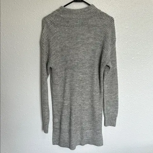 Dip Gray Turtleneck Sweater with Ribbed Knit and Oversized Fit Size Medium