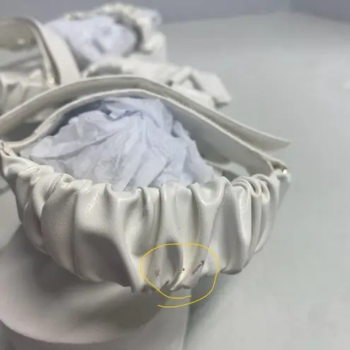 SHOEDAZZLE Taneisa Women’s Rusched Strap Wedge Sandal Size 7 White New With Defe