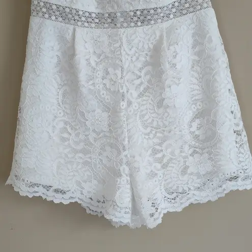 Francesca’s Cute Romper off Shoulder Lace Crochet Shorts size Small White