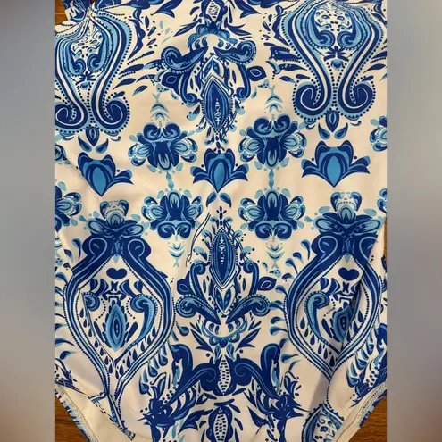 NWOT Blue & White Chinoiserie Tie
