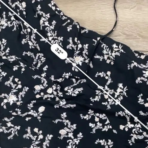 Abercrombie & Fitch  black and white floral wrap dress thumbnail 3