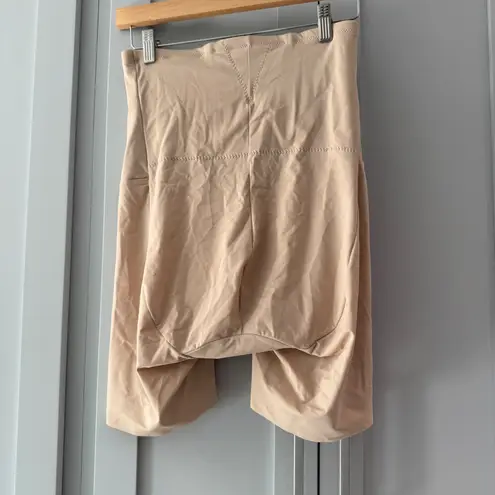 NWT Ambrielle XL Warm Beige Back Magic High