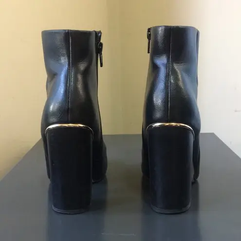 Kurt Geiger Carvela Black Side Zip Gold Metal Trim Block Heel Boots $245 EUC 6