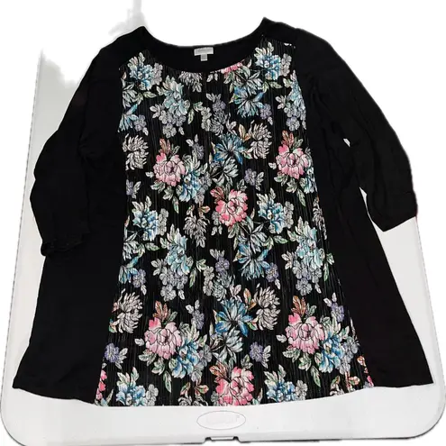 Avenue 💜 Pleated Floral Blouse