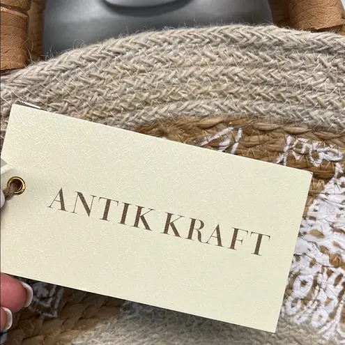 Antik Kraft Tan and Cream Tote with Bamboo Handles