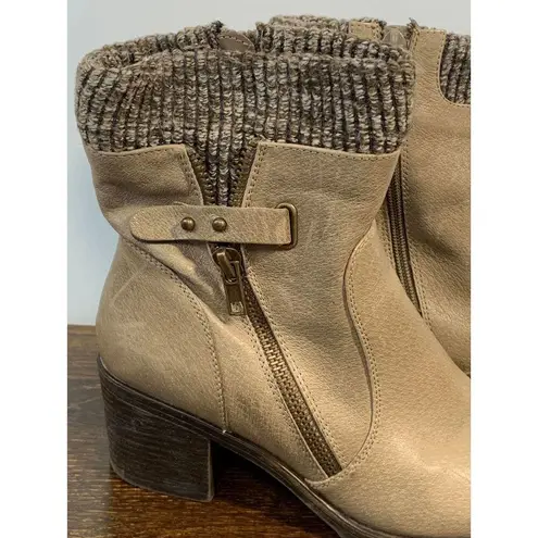 Baretraps Women's Danette Chunky Heels Sock Knit Tan Ankle Boots Size 8