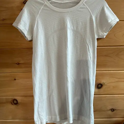 Lululemon  Swiftly Tech Short-Sleeve Shirt