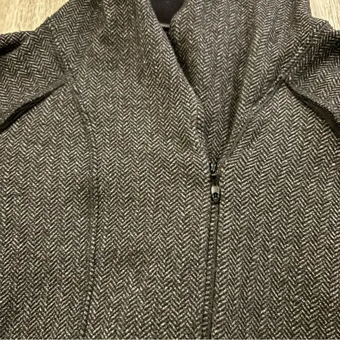 Lululemon  Think Fast Pullover size 10 Black Heathered Herringbone