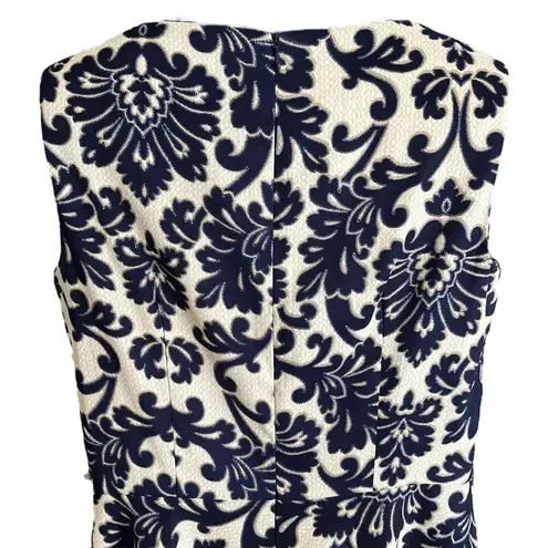 Signature Darby fit and flare dress Blue Size 4