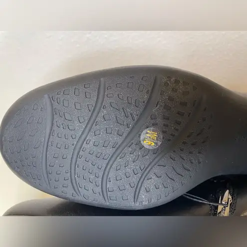 Easy Spirit NWOT Women’s Camira Casual Classic Black Ankle Boots Size 9.5