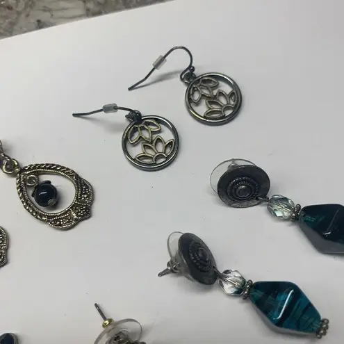 Lot Of 4 Pretty Costume Earrings Pierced Dangle Mix