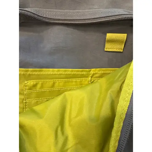 Baggallini Navy Blue Nylon Sling Backpack Bag Crossbody Travel Everyday