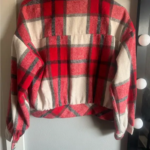 Flannel crop jacket.. Shacket! Super cute! Size small/Medium