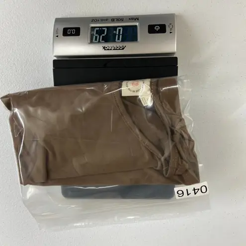 Live In The Moment women's brown stretch short sleeve cropped neutral basic top Size M