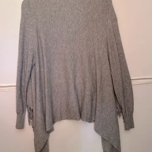 Love Tree  long sleeve open sweater shawl like cardigan. Gray color. Size M