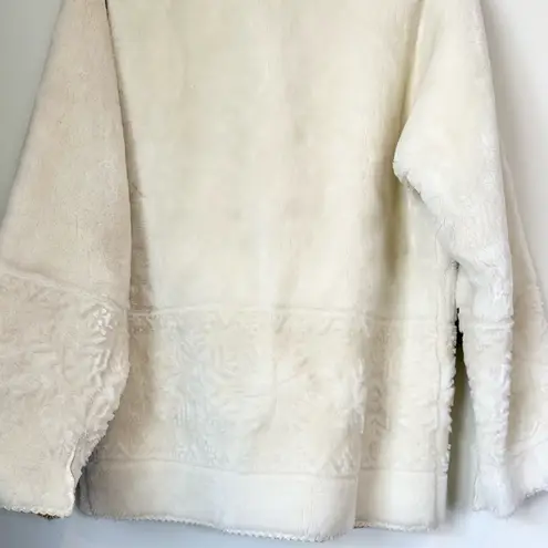 Bear Ridge Outfitters Faux Fur/Suede Snowflake Jacket