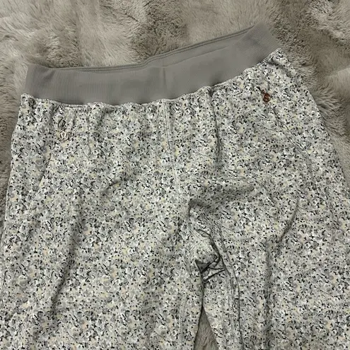 Lululemon  Bring Back The Track Pants Size 8 Floral Joggers