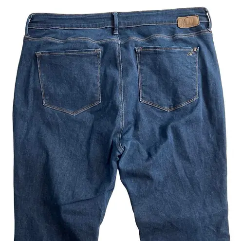 Mavi Jeans Co. Molly Mid-Rise Classic Boot Cut Size 20, 30” Inseam M1013625681