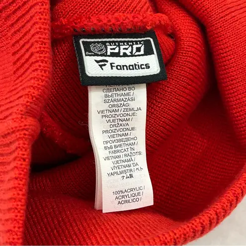 Detroit Red Wings NHL Fanatics Red Authentic Pro Team Locker Room Pom Beanie