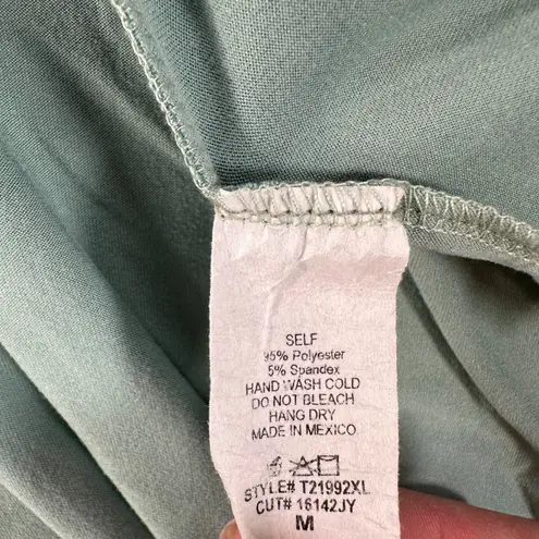 White Birch Handkerchief Hem Tunic Top Women's Medium Green Short Sleeve