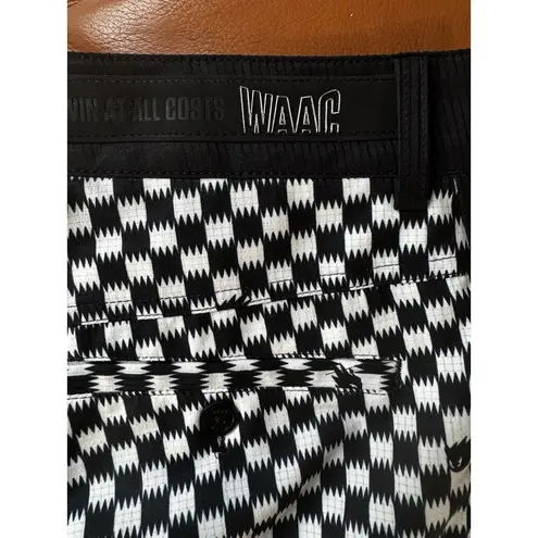 NWT Waac Golf Black White Checkered Golf Shorts Women’s Size 0
