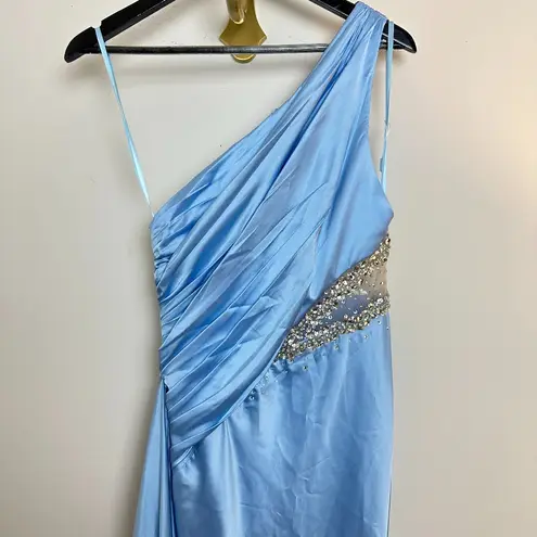 Mac Duggal One Shoulder Charmeuse Gown With Beaded Cutout in Powder Blue US 0