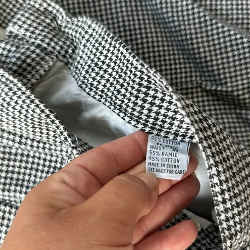 Houndstooth Vintage Pleated Shorts Large