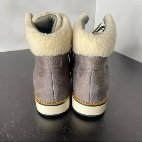 White Mountain Cozy Bootie Women’s Light Gray Pebble Grain Fabric Sz 8.5