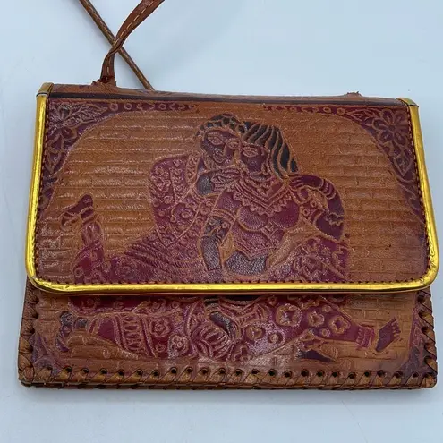 Vintage Peru hand tooled little vintage handbag