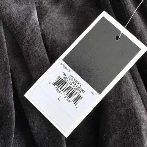 Juicy Couture  Black Cropped Velour Pant Size Large