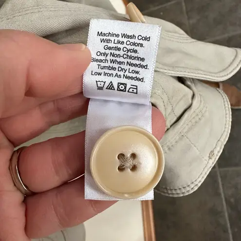 Coldwater Creek Tan fitted blazer, stretchy, perfect for the office, or a night out with jeans!