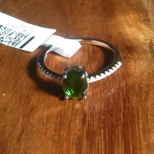 Green Chrome Diopside And White Zircon Sterling Silver Ring (Size 9)