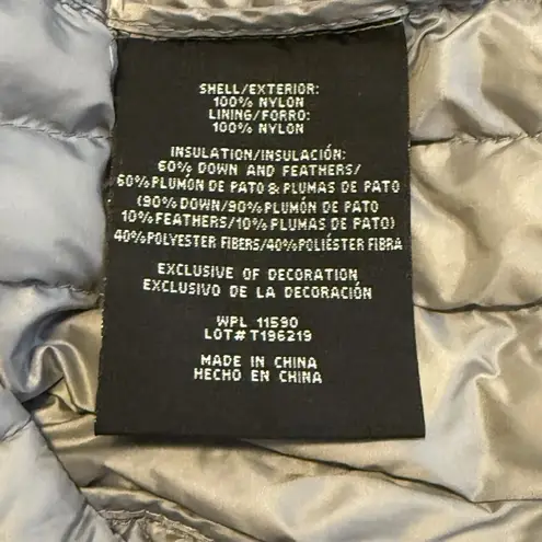 32 Degrees Heat 32 Degrees Women's Gray/Silver Chevron Sleeveless Zip Down Vest W/Bag Size Small