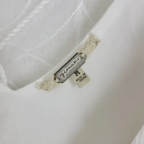 Gimmicks by BKE Gimmicks Womens Blouse Size Medium Cream/White Floral Sheer Sleeveless V-Neck